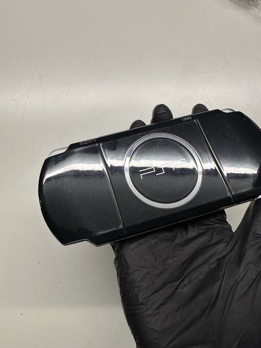 Psp-3004 + carregador + jogo