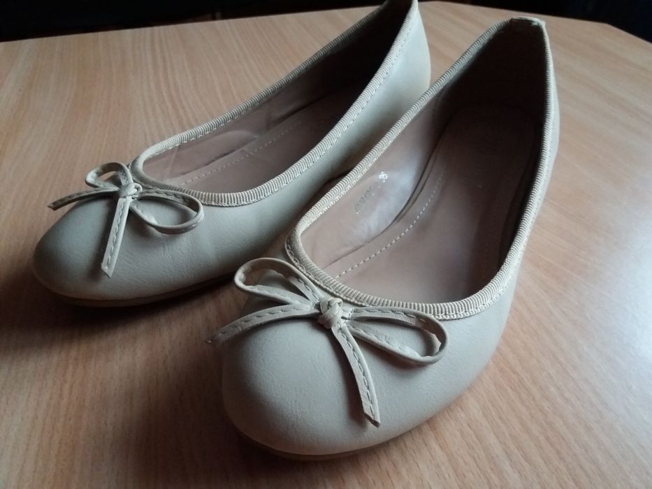 Buty balerinki beżowe roz.35