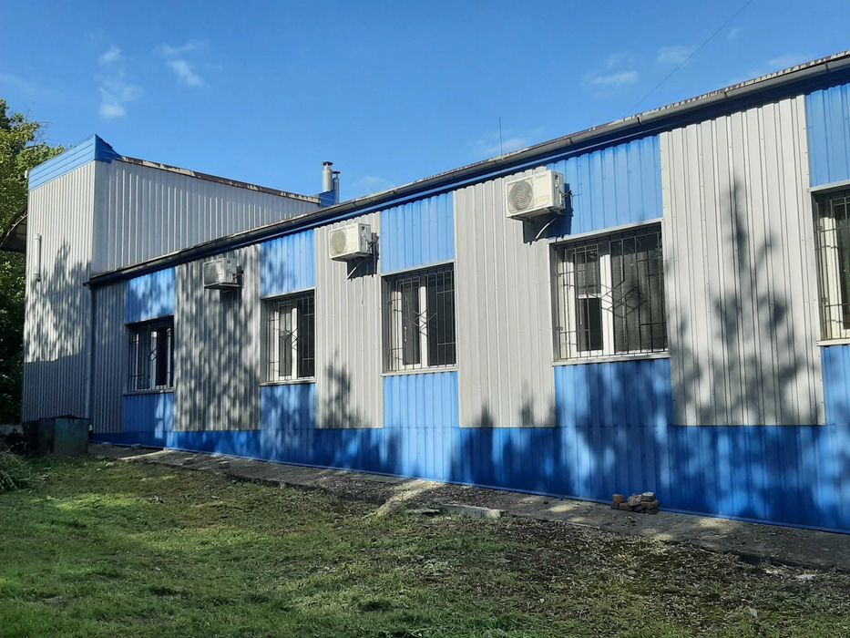 Продаж нежитлової будівлі в Новобавар р-ну  м.Вокзальна - 1832,2 кв.м.