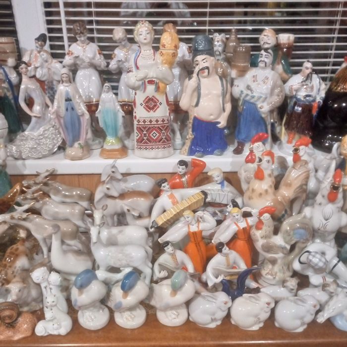 Статуэтки времён СССР .