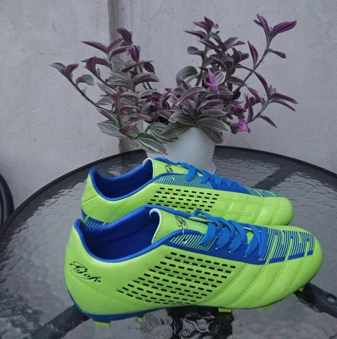 Buty sportowe GOFC 44 + skarpety sportowe NIKE