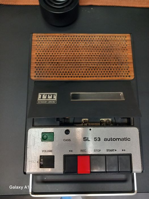 Leitor de cassetes marca ITT