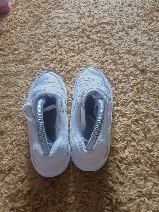 Nike force r 37.5