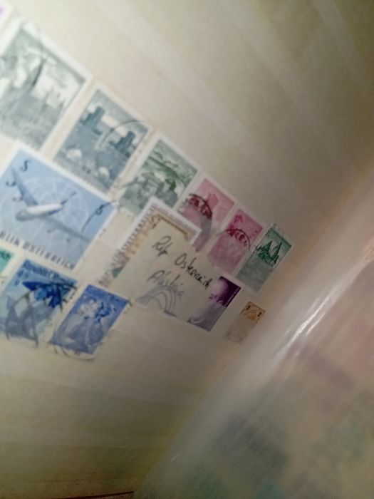 Álbum com selos antigos