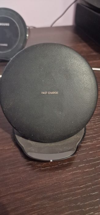 Бездротова зарядка Samsung