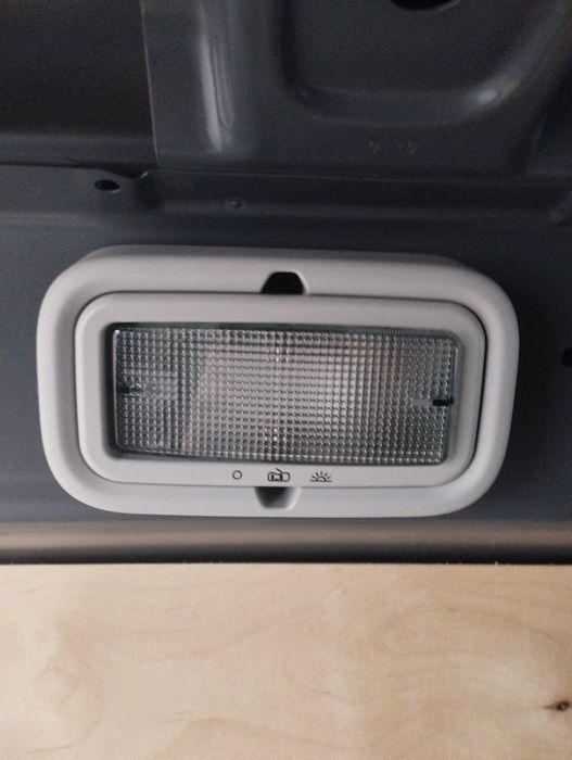 Ліхтар салону Caddy груз 2019.