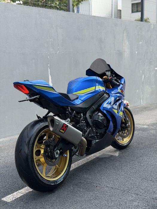 Suzuki 1000 l7 versao R