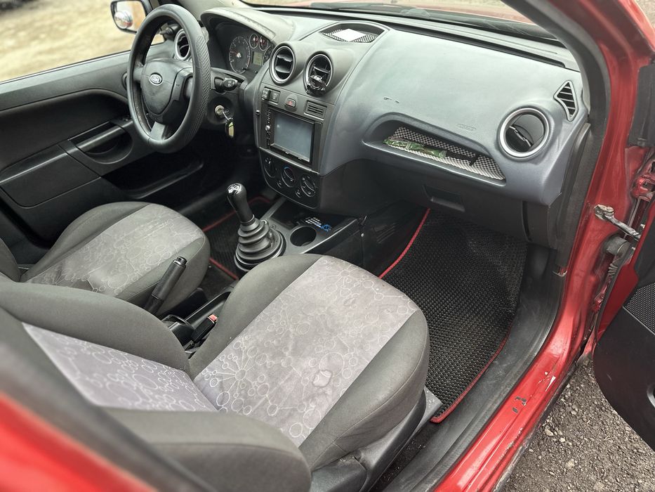 Форд фієста Газ-4