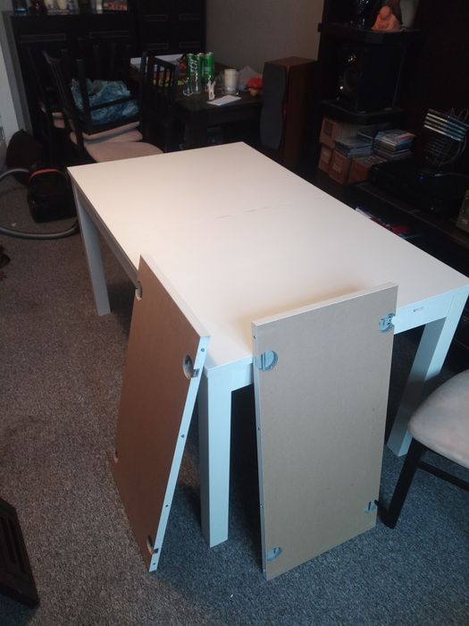 Stół do salonu/kuchni