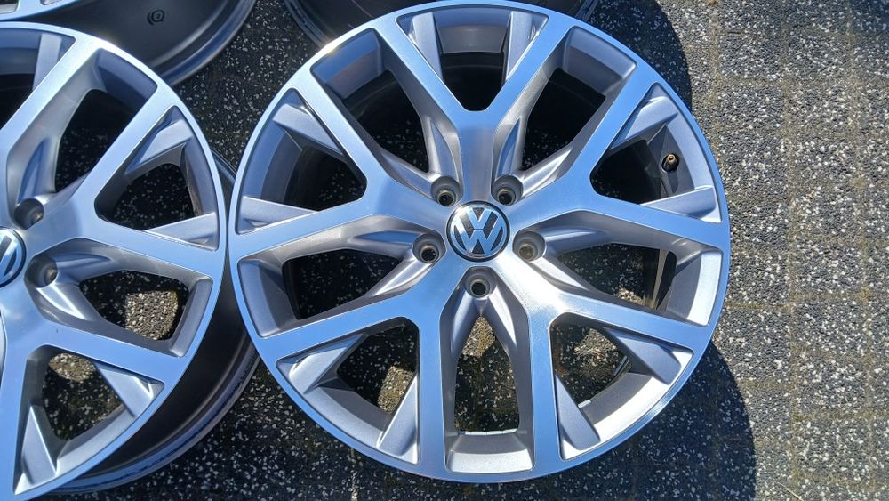18" VW Passat All Track 5x112  8j et40 B7 B6 B8  Tiguan Golf - Idealne