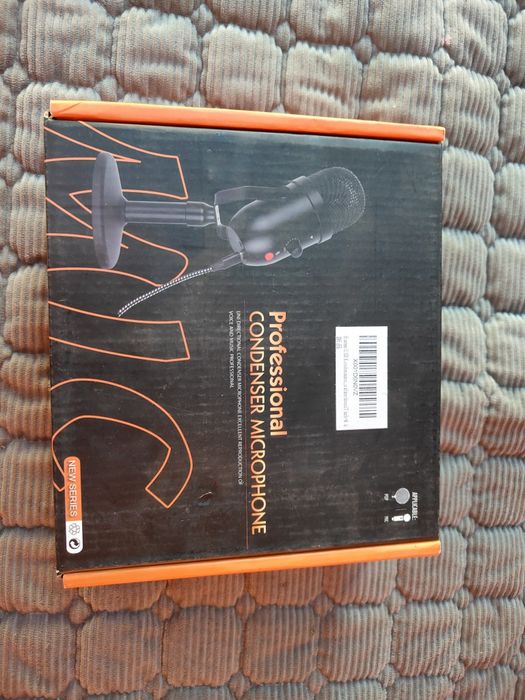 Mikrofon kolor czarny