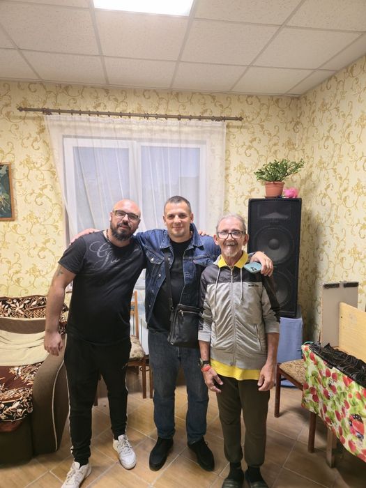 Помощь людям в зависимости