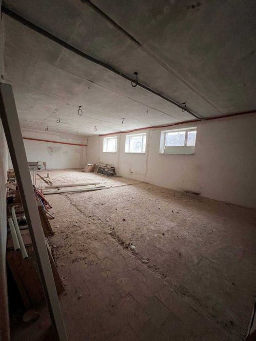 Продаж приміщення Брюховичі окрема будівля Без Комісії