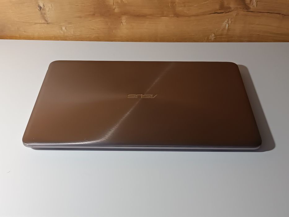 Потужний Asus 15.6" FHD/Core i7-7500U/16 ОЗП/240 SSD