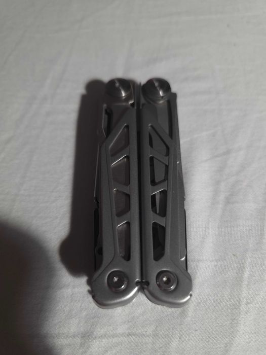 Narzędzie Multitool M-TAC