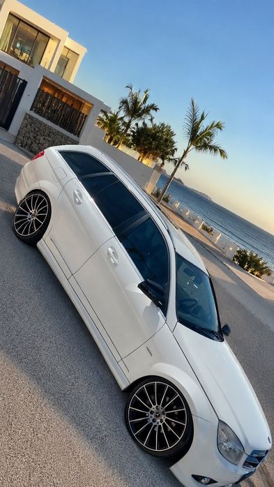 Mercedes-Benz c220 Amg