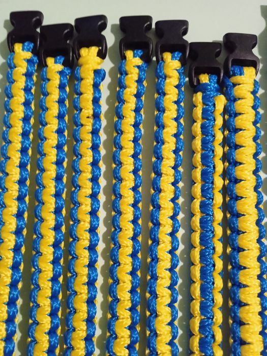 Продам браслети з паракорду