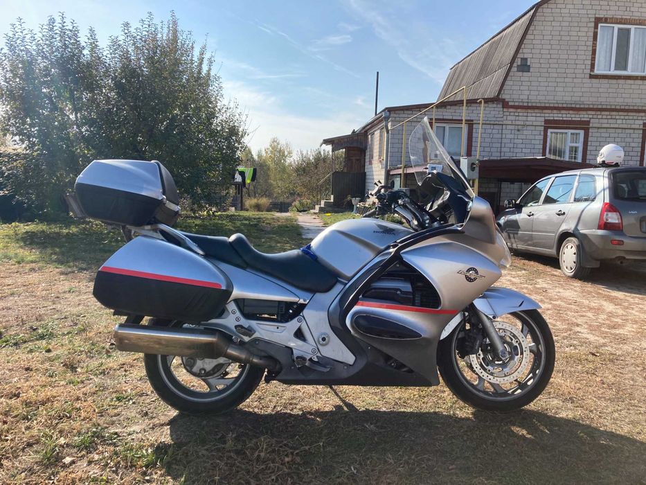 st 1300 honda pan european