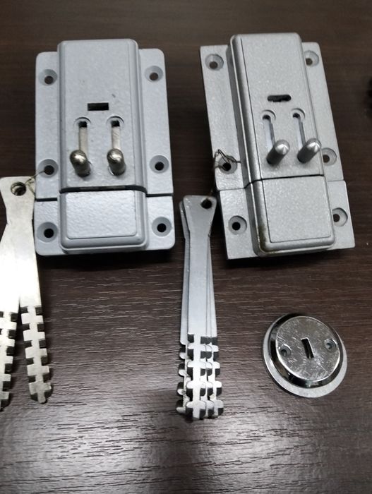 Замок рігельний новий.