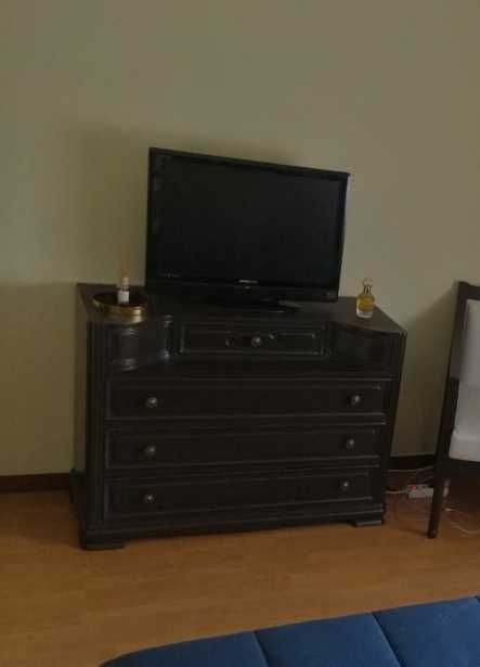 Cómoda madeira maciça