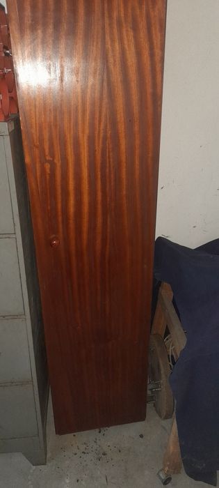 Sapateira em madeira maciça