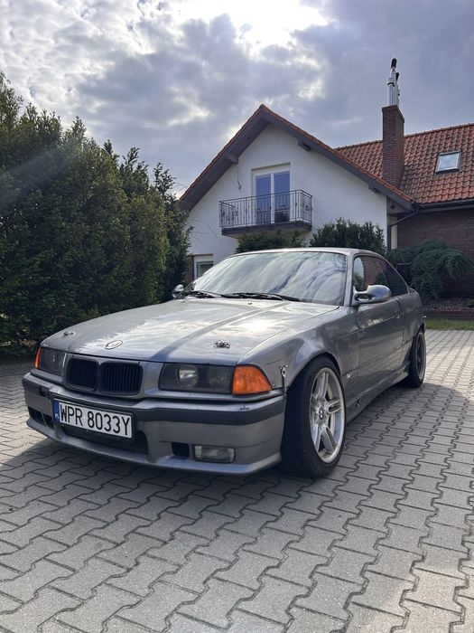 BMW E36 coupe 2,5 drift