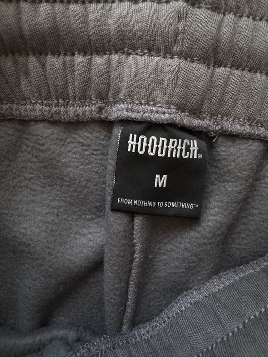 Чоловічий костюм Hoodrich