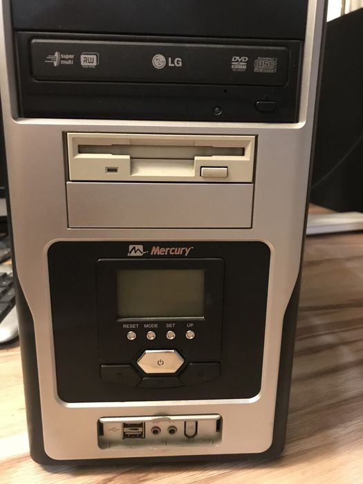 Komputer + glosniki 5.1 + monitor + klawiatura