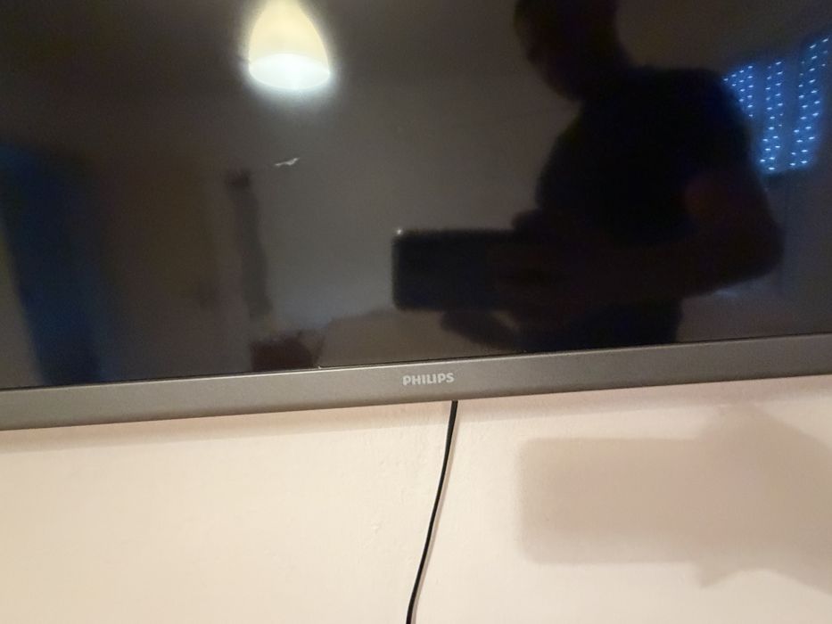 Televisão philips 55 polegadas 350€