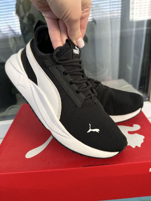 Кросівки PUMA, розмір 37