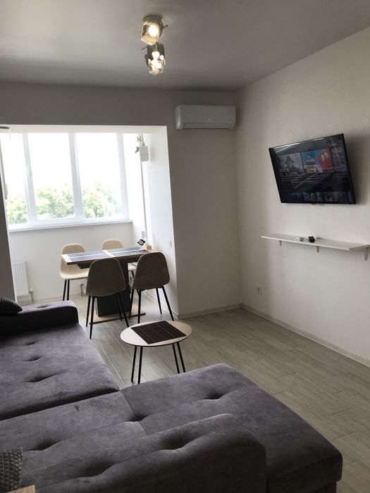 квартира подобово Світло не вимикають, центр автономне опалення