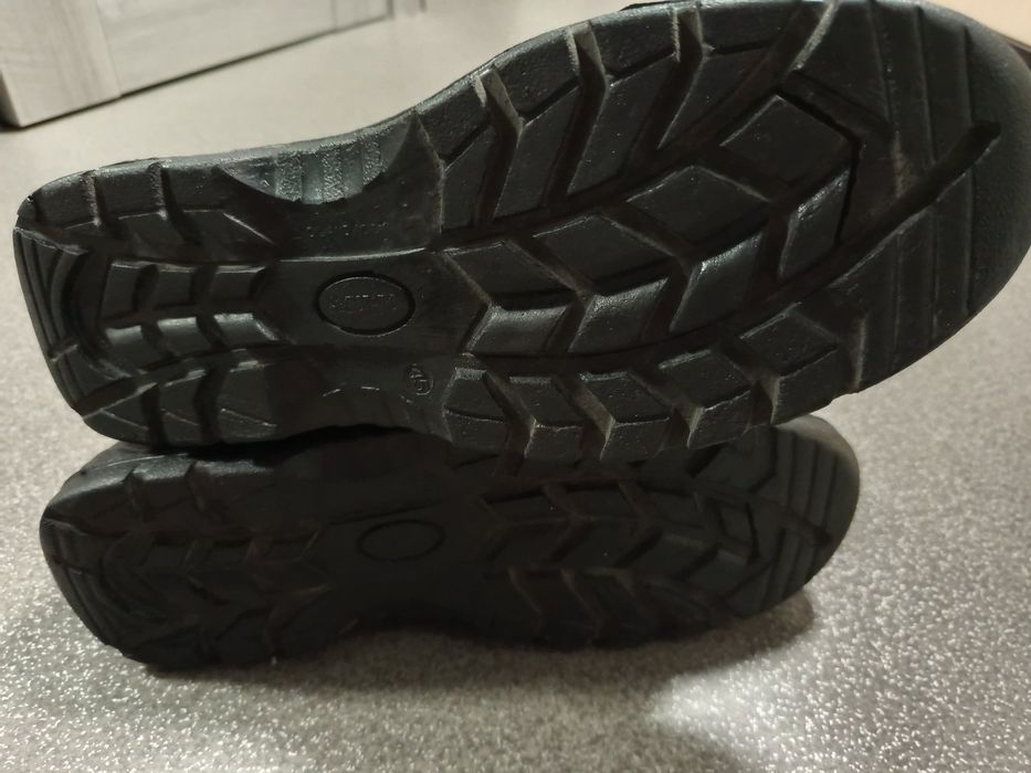 Ботинки рабочие , черевики робочі