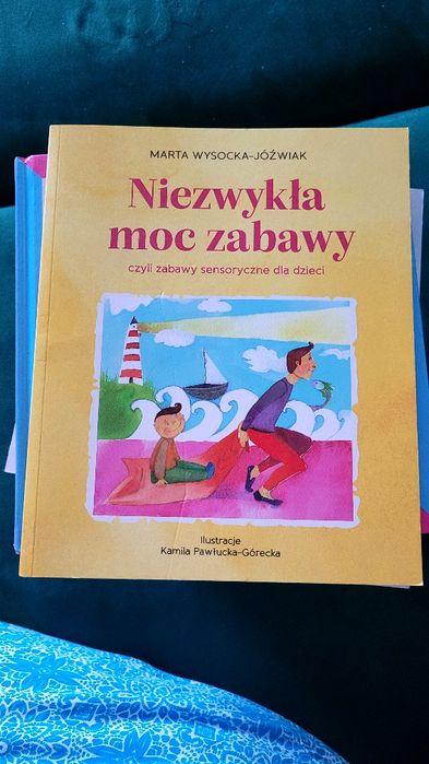 Niezwykłą moc zabawy, książka
