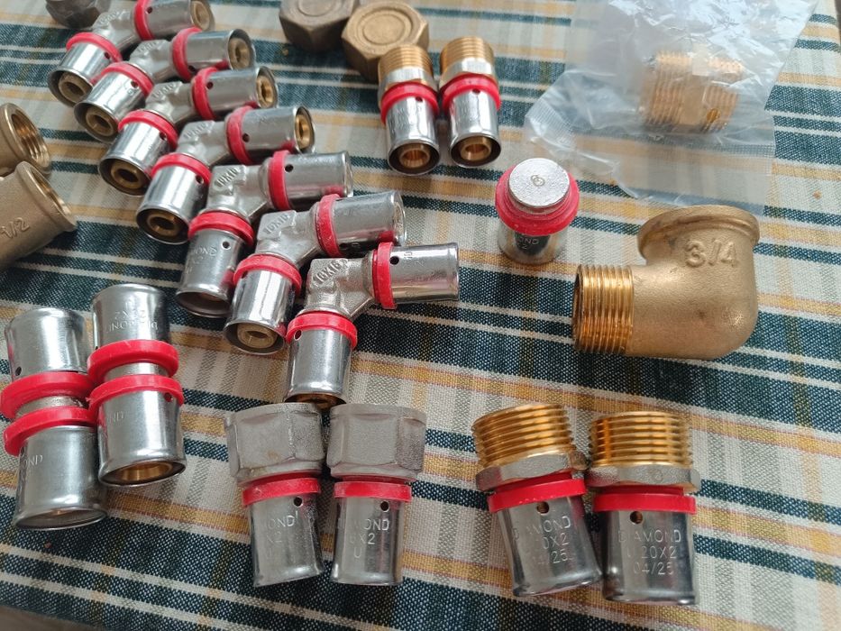 Złączki kolanko pex zawór