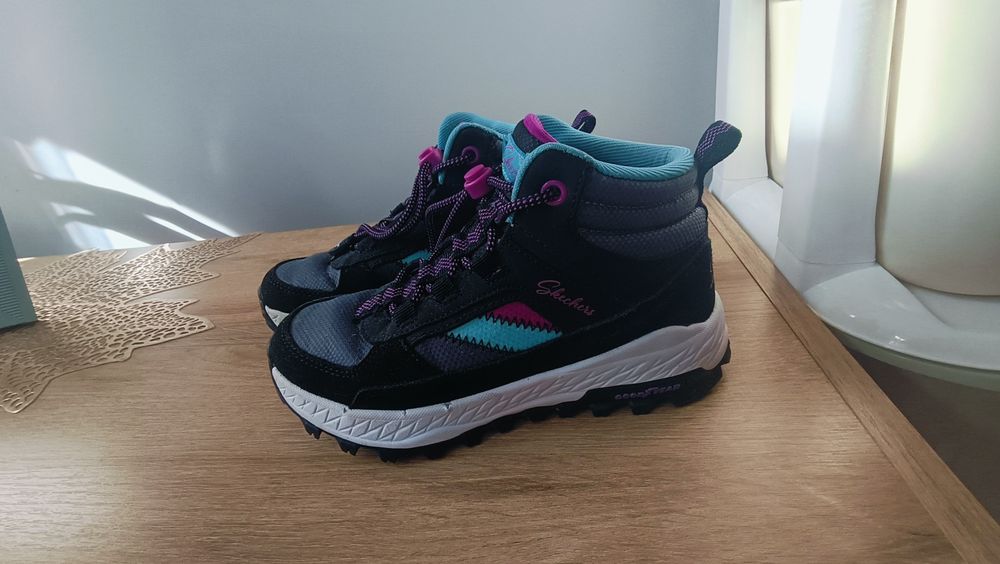 Trapery dziewczęce skechers