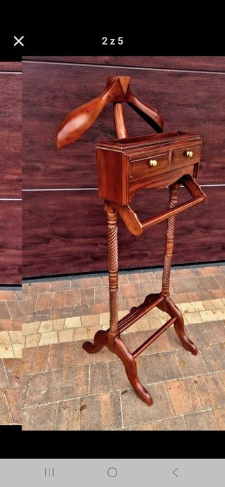 Wieszak kamerdyner  drewniany