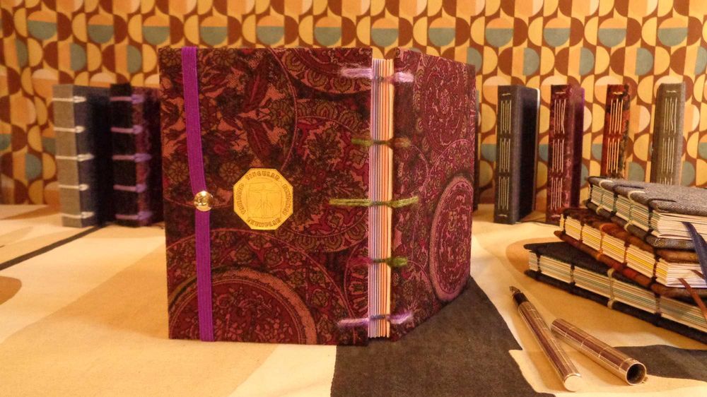 Cadernos "Copta" costurados à mão. A6. Portes Inclusos.