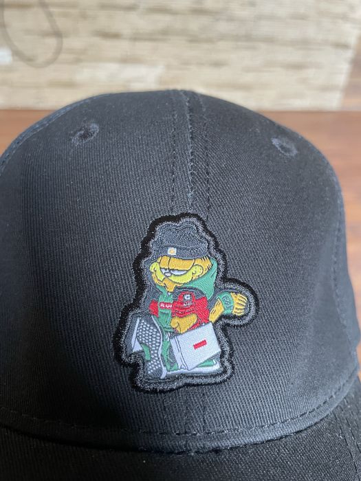 czapka z daszkiem Garfield Curved Cap marki Cayler & Sons Rozmiar One Size