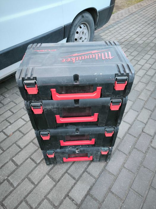 Skrzynka Milwaukee  od narzędzi
