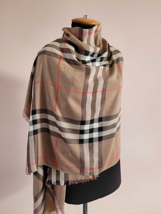 Тоненький кашеміровий шарф, палантин burberry 190 Х 70 см
