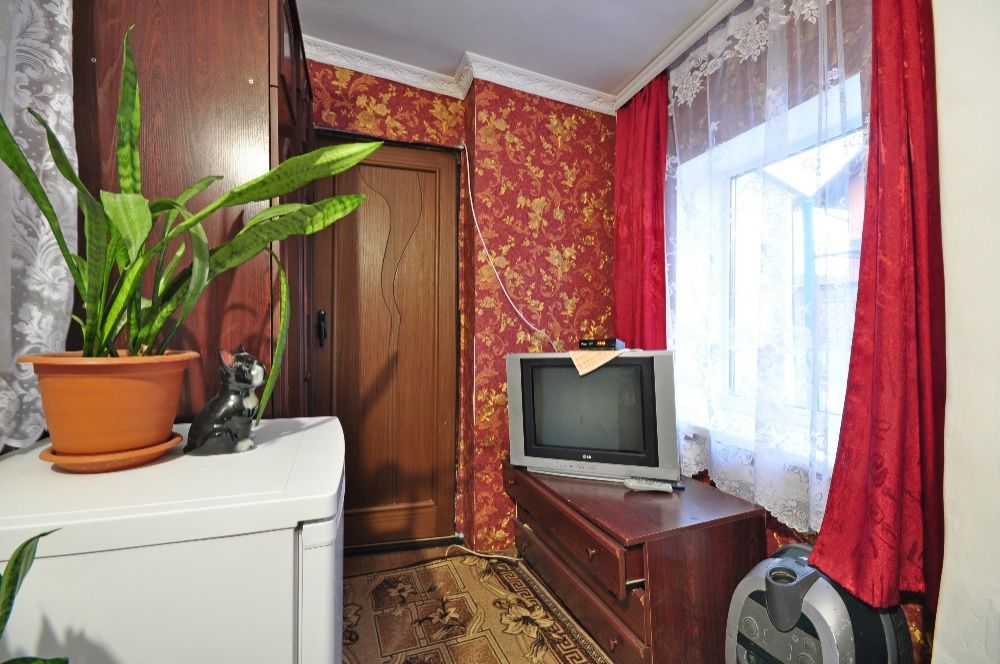 Частина будинку зі зручностями в центрі