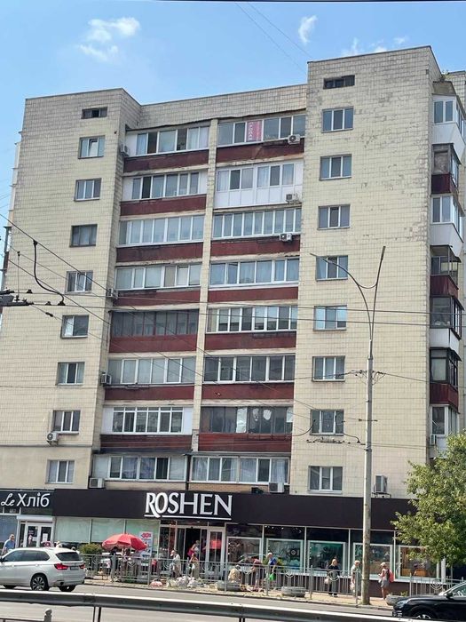 Продаж 1-к квартири на Севастопольській площі