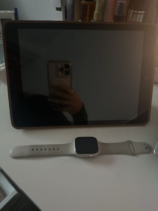 APPLE WATCH SERIE 8+ ipad 7º geracao preto 32GB