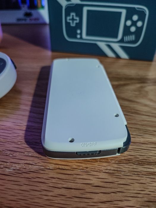 Consola Portátil - Pocket-Go v1 - 32GB