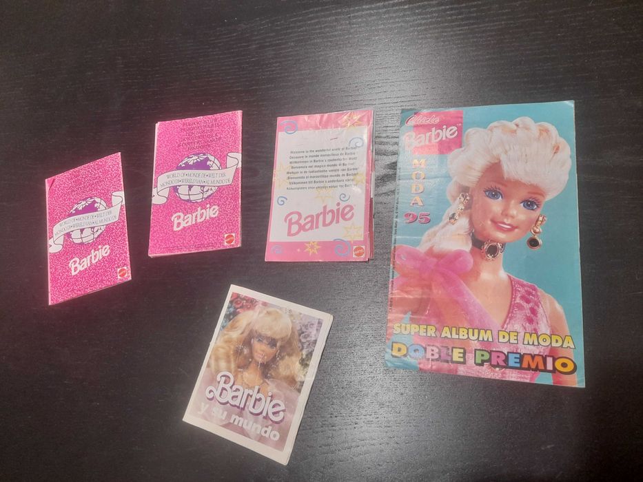 Várias colecções cadernetas cromos barbie pokemons