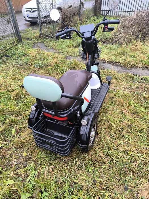 Електричний трицикл