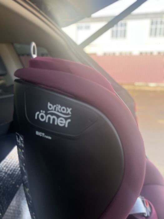 Продам автокріло Britax Romer king II