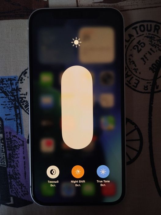 iPhone 12  на 64 ГБ, АКБ 79%, гарний стан