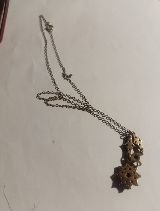 Fio com medalha e estojo tipo colar 36 cm