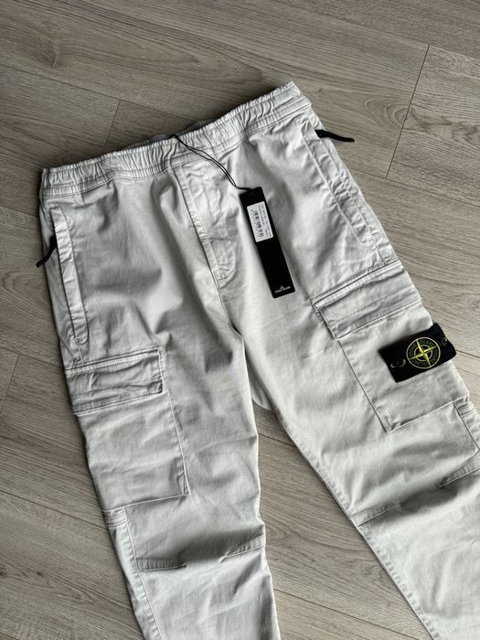 Штани карго Stone Island